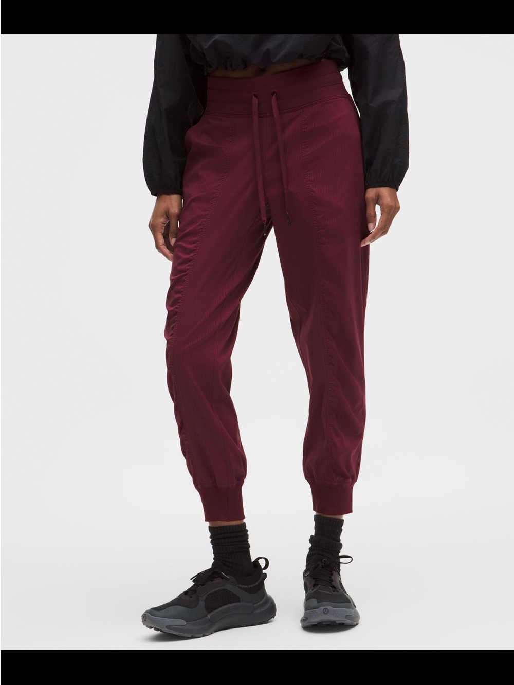 lululemon athletica women’s maroon joggers